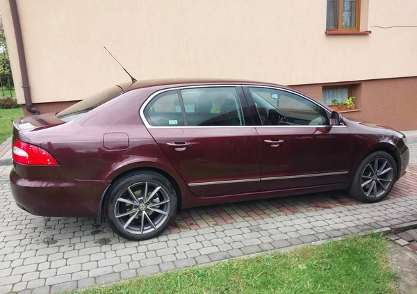 Skoda Superb cena 23000 przebieg: 294200, rok produkcji 2009 z Strzelin małe 46